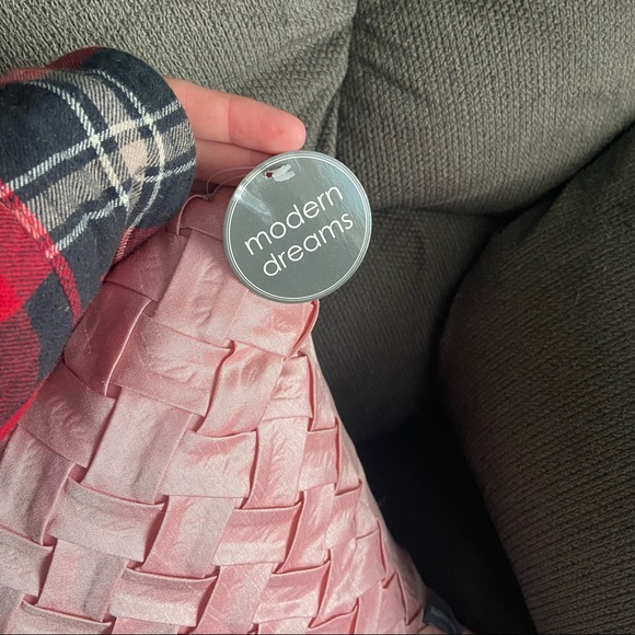 Brand New Set of 2 Light Pink Throw Pillows - Picture 3 of 5